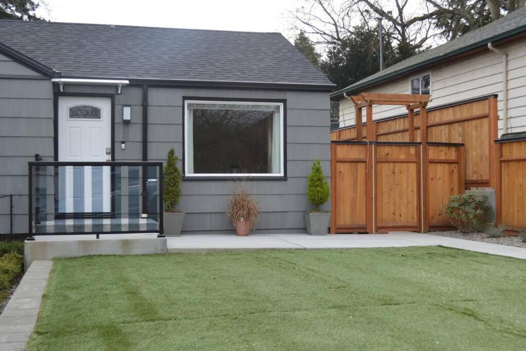 Cozy Crown Hill Carkeek Cottage W/3 Beds, Full Kitchen & Backyard In North Seattle Eksteriør billede
