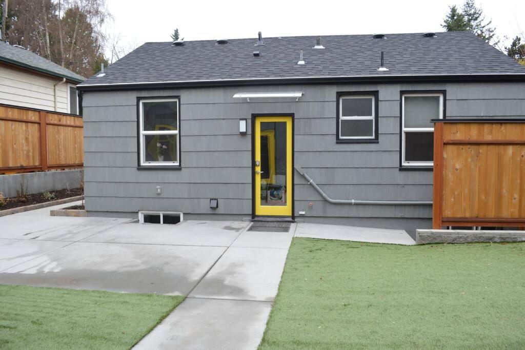 Cozy Crown Hill Carkeek Cottage W/3 Beds, Full Kitchen & Backyard In North Seattle Eksteriør billede