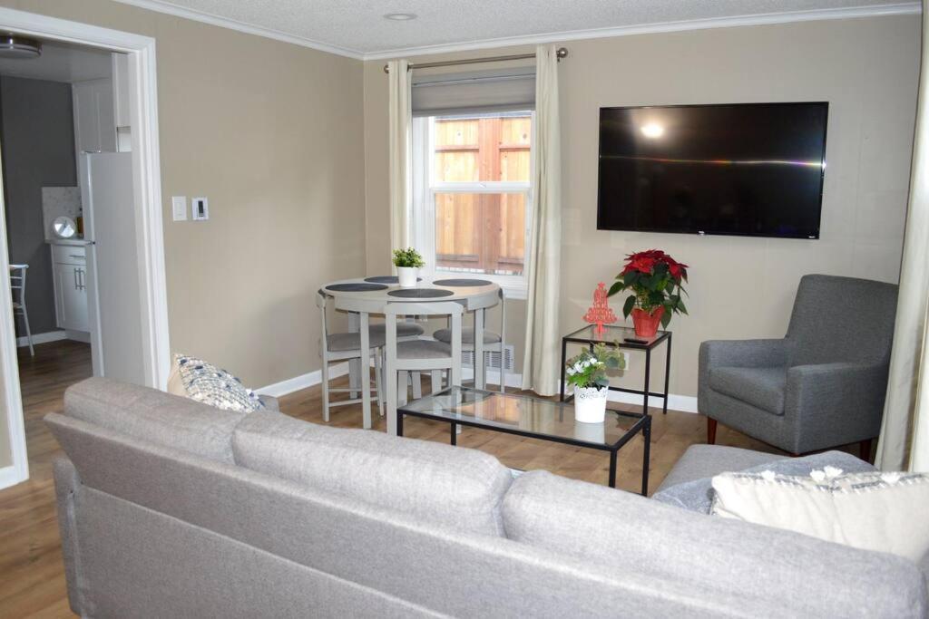 Cozy Crown Hill Carkeek Cottage W/3 Beds, Full Kitchen & Backyard In North Seattle Eksteriør billede