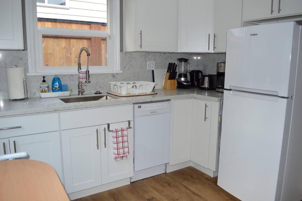 Cozy Crown Hill Carkeek Cottage W/3 Beds, Full Kitchen & Backyard In North Seattle Eksteriør billede